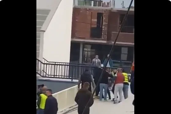 Violence au football du Kosovo, choc physique au match de Llap-Arbury
