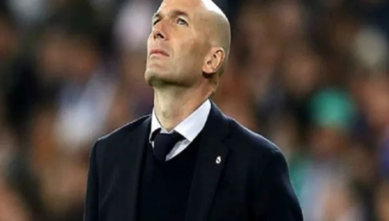 Zidane cerca del despido del Real Madrid