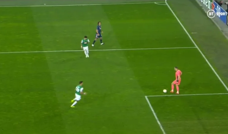 Rapid Vienna shocks Arsenal, desastre error de Bernd Leno