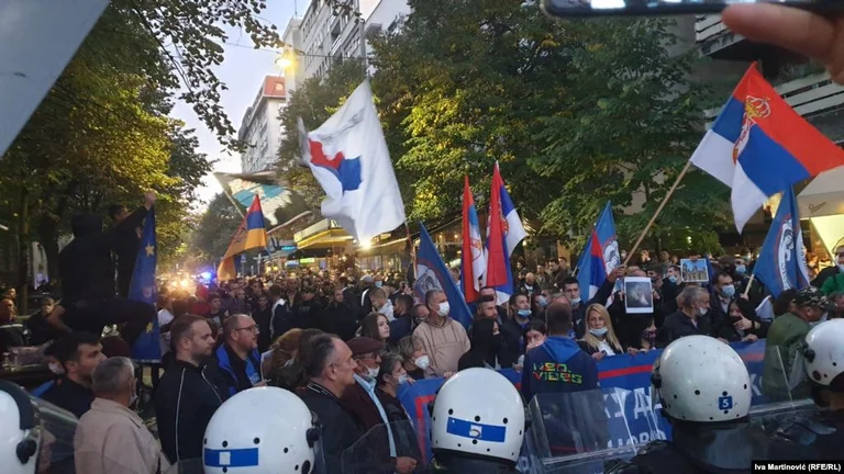 Rightist protests at the opening of the festival “Good afternoon, dobar dan!” in Belgrade