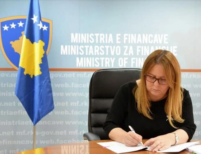 Finance Minister Shows Will Resign After 2m-euro scandal