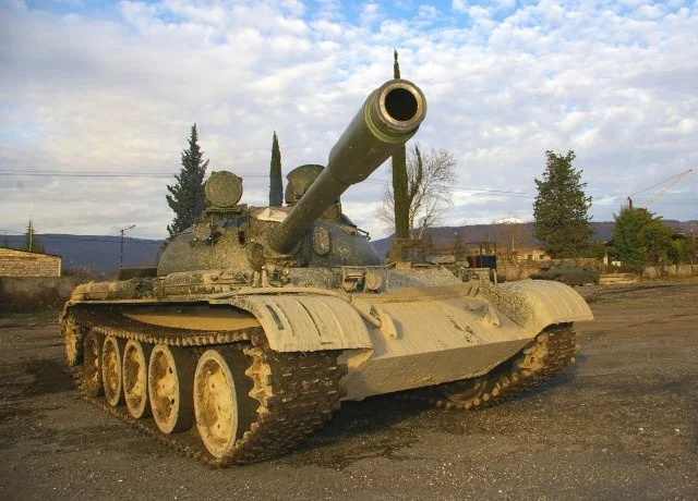 Serbische und russische Medien: Amerika bringt Panzer auf den Balkan?