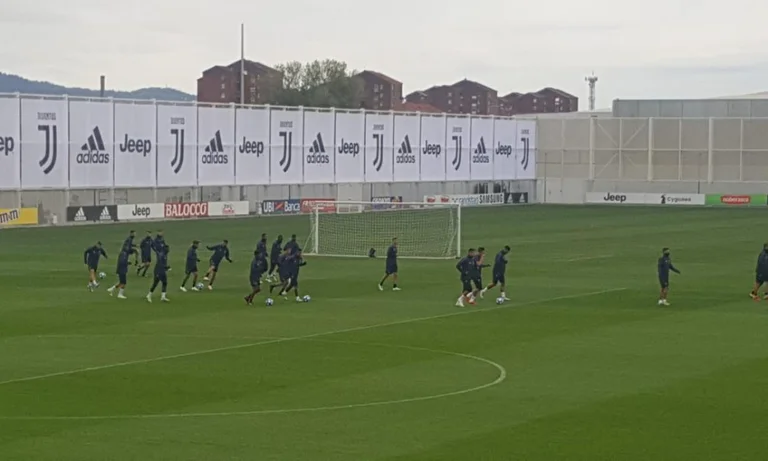 Juvenus suspends activities, team coach turns up positive with coronary