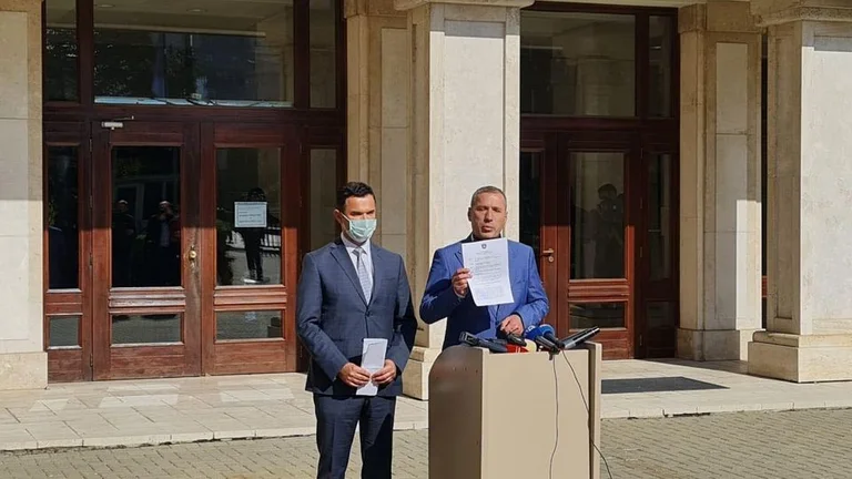 Bytyqi and Hoxha from PDK: We will name those who abuse public property