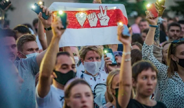 Thousands of Belarusites protest Putin's ally