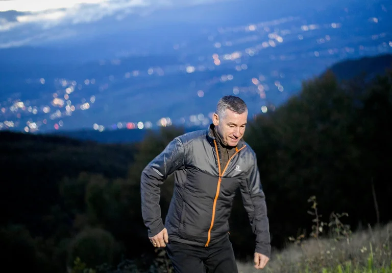 Wessel monte les montagnes de Kabashi : Nous avons proposé une loi spéciale pour protéger ce pays avec une tradition ancienne.