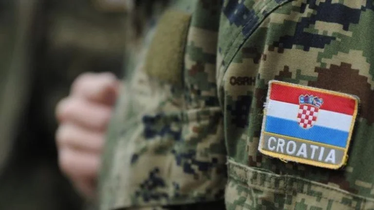 Croacia planea triple presencia militar en Kosovo, envía compañías de combate dentro de la KFOR