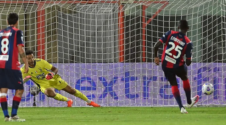 Juventi equates with one of the worst teams in the league, played one player less in 30 minutes.