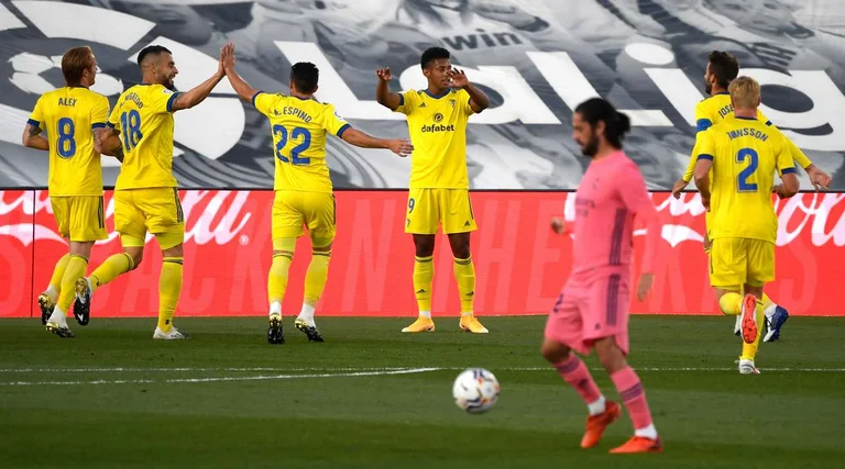 Real Madrid ist schockiert von Cadizi zwischen Santiago Bernabeut