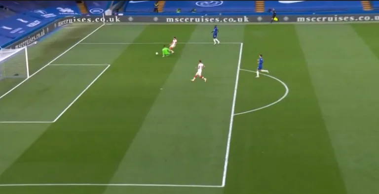 Continues the horror from Kupa, his terrible mistake costs Chelseas ?