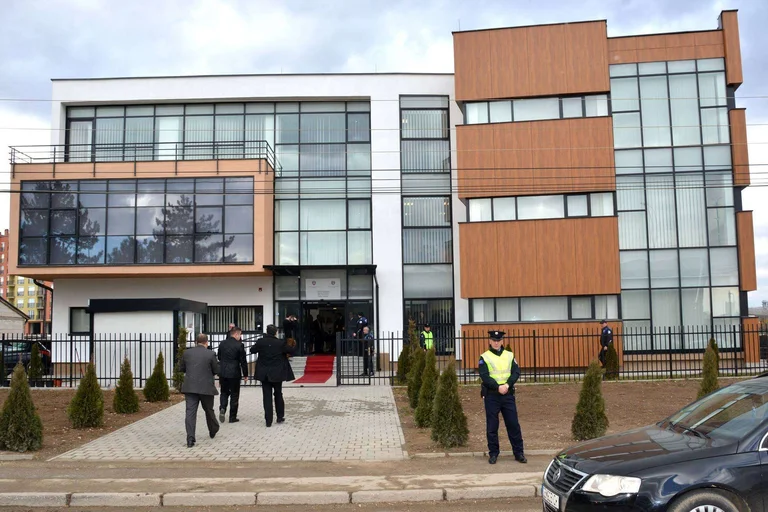 Ferizaj: How vote for member in the Prosecutorial Council was asked in the bathroom
