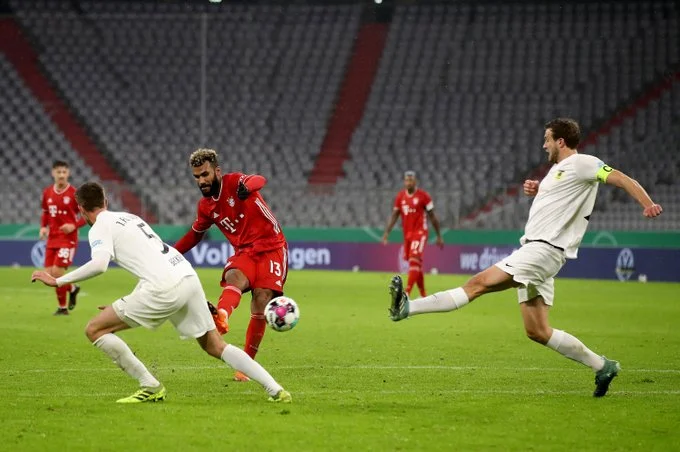 Bayerni no hay problema contra los aficionados en la Copa: debut en el sueño para Chowpo-Moting