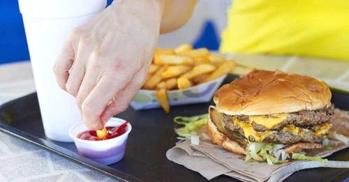 Risques pour la santé liés aux aliments rapides