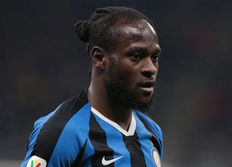 Officiel: Victor Moses complète le transfert au club inattendu