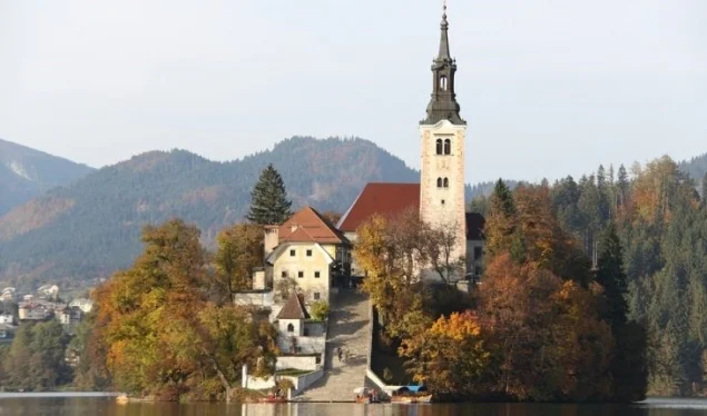 Slovenia sets quarantine: Black Records Close Cities