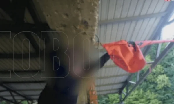 Serbs who removed the Albanian flag in Kostunica appeared as US journalists in June