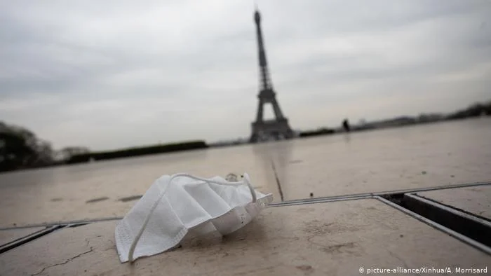 Franca me kufizime të reja: Vendoset orë policore gjatë natës në Paris dhe 8 qytete të tjera