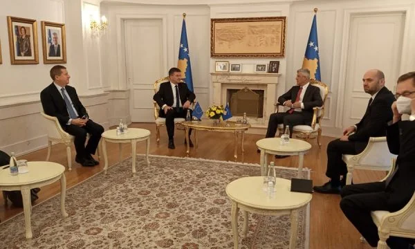 Thaci hosts Lajcak in office