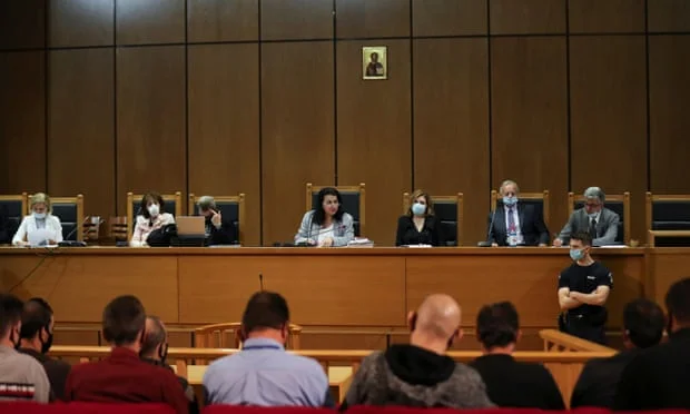 Les dirigeants grecs de l'Aube dorée anti-Albanaise condamnés à 13 ans de prison