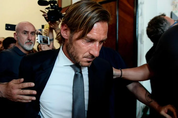 La grande douleur de Francesco Totti, perdant mon père au Coronavirus