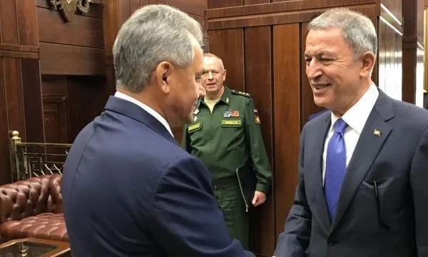 Der Armenian-Azerbagian Krieg: Was haben die Verteidigungsminister dieser beiden Länder gesagt?
