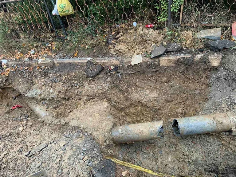 Le tube est endommagé, les habitants du quartier “Le Brigu du Soleil” reste sans eau