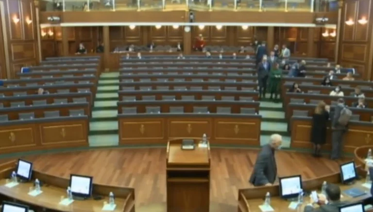 Still not starting sessions, Vjosa Osmani requires a pause: No quorum
