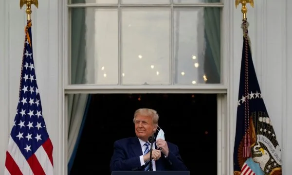 Trump: Yo golpeé al Coronervirus