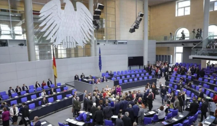 Le Parlement allemand adopte un mécanisme de sélection des candidats à l'internet