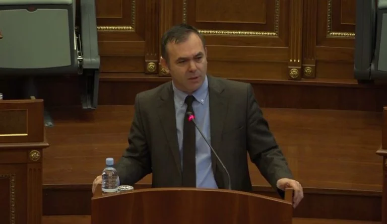 VV had coalition with Serbian List, Selimi now criticises Hoti for depending on Serb votes