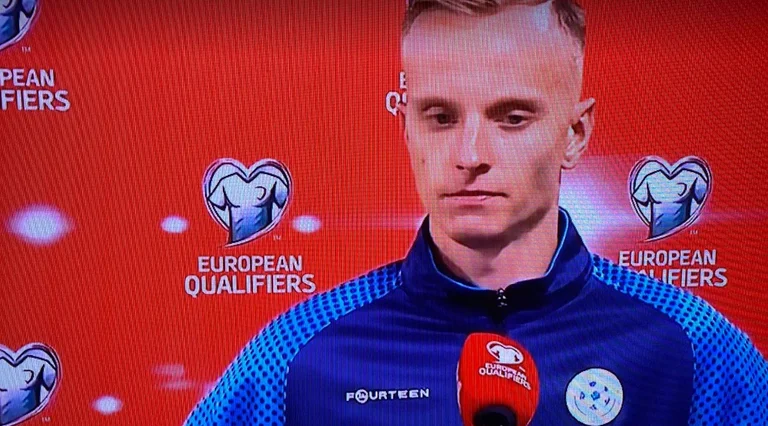 Larmes dans l'œil, parle après le match