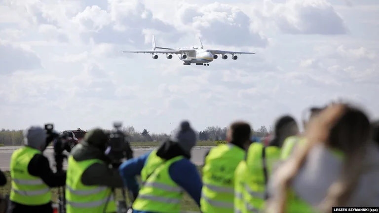 Aircraft producers: Dangers from COVIDD-19, smaller on the plane than in the office