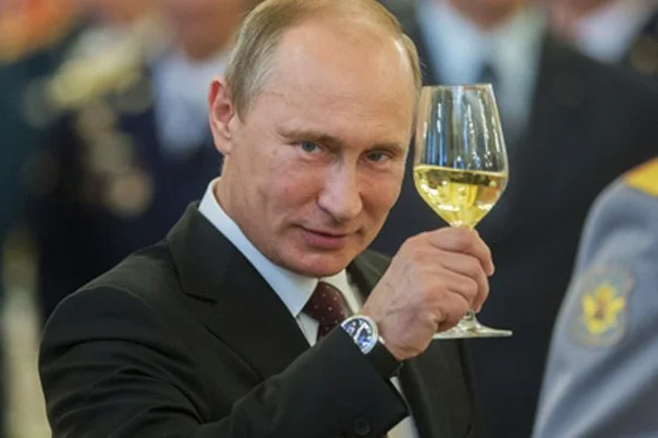 El cumpleaños de Putin: Rusia celebra la prueba de un exitoso misil supersónico
