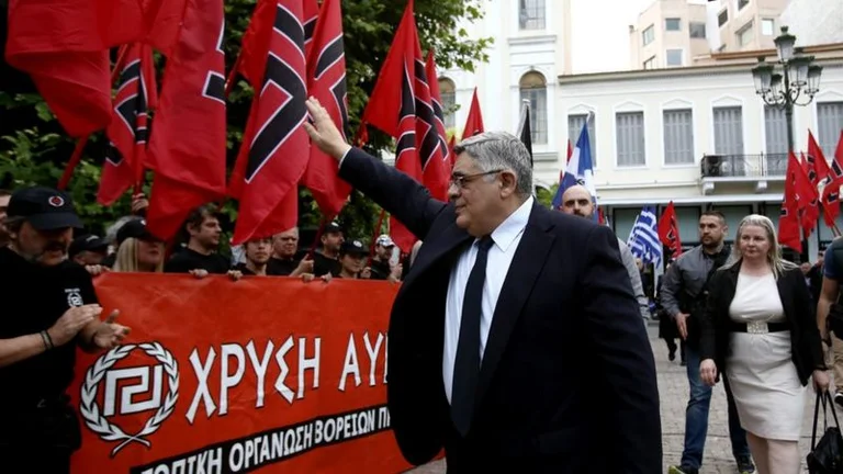 Grèce: Le parti politique d'extrême droite, Golden Dawn, a déclaré gang criminel