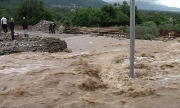 Moti: Paralajmërohen vërshime të shpejta dhe shkarkime rrufesh në Kosovë