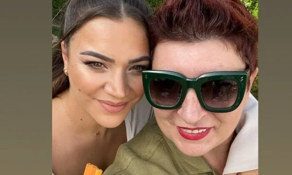 Befason Sara, zbulon si e thërret vjehrrën