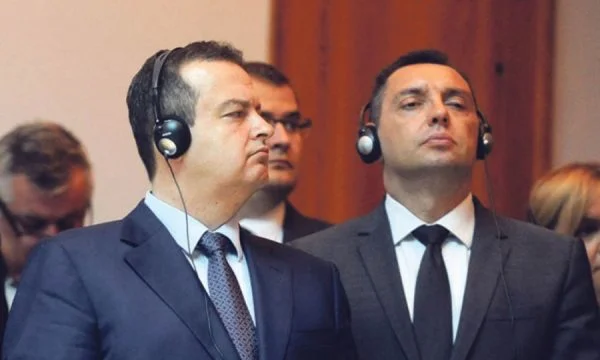 Ndërkombëtarët nuk e thonë asnjë fjalë për racizmin e Daçiqit dhe të Vulinit