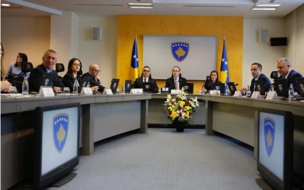 Përplasje brenda koalicionit, Qeveria injorojë kërkesat e Nismës