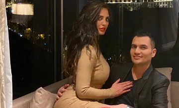 Homme d'affaires turque follement amoureuse de Genta fait son dévouement en albanais