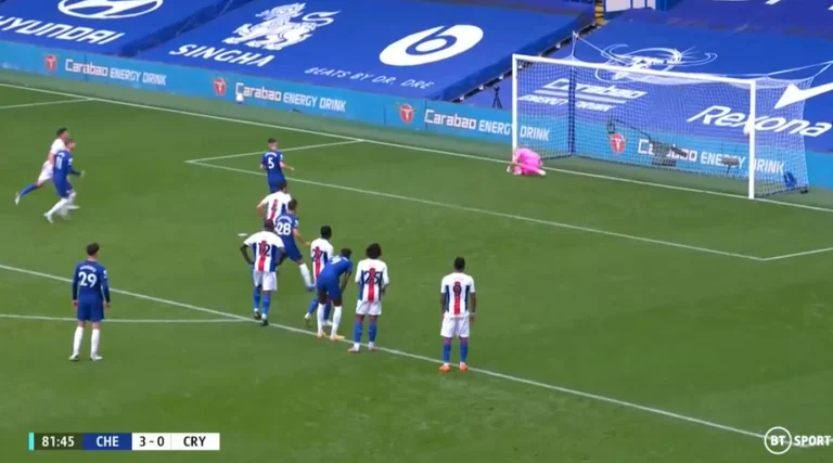 Chelsea po e shijon futbollin kundër Crystal Palace, mosmarrëveshje se kush duhet të gjuajë penalltinë
