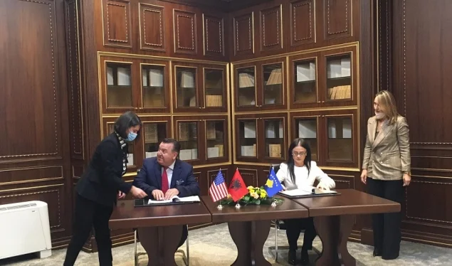 ​Haradinaj-Stublla: Jemi zotuar për ngritjen e një fondi për shqiptarët në Mal të Zi