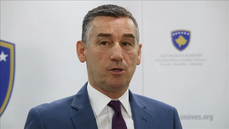 PDK edhe njëherë citon Veselin: Nuk jemi as me LDK-në e as me VV-në, me mua nuk ka pazare për pushtet