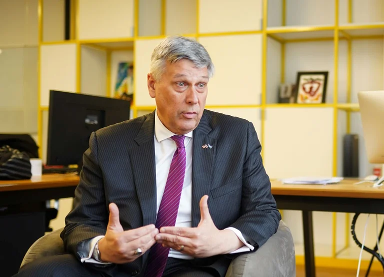 Kosnett: Pavarësisht kush fiton në nëntor, politika e ShBA-së ndaj Kosovës s’do të ndryshojë