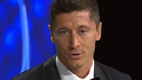 E ditur, tani e konfirmuar: Sulmuesi më i mirë i vitit është Lewandowski
