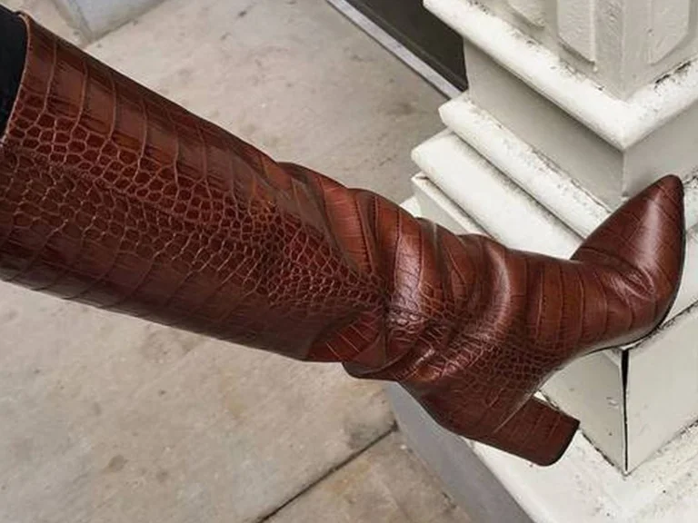 Në ditë me shi, shohim për çizmet më yll të momentit!