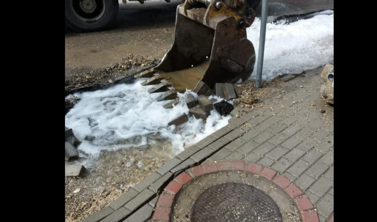 Dëmtohen gypat, mbetet pa ujë të pijes kjo pjesë e Prishtinës