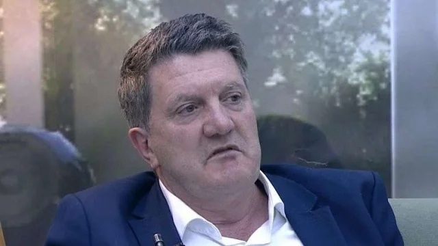 Zeka sagt, Thaci hat Tome Gashi als Berater entlassen, nachdem er erkannt hat, dass er eine Komplize Serbiens ist