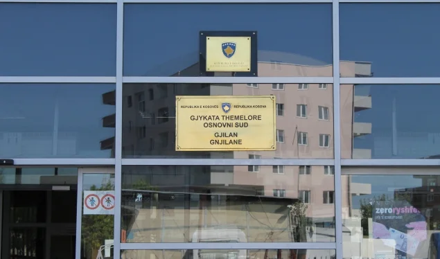 E mitura në Gjilan u dhunua nga dy shokët, detaje të reja nga Gjykata
