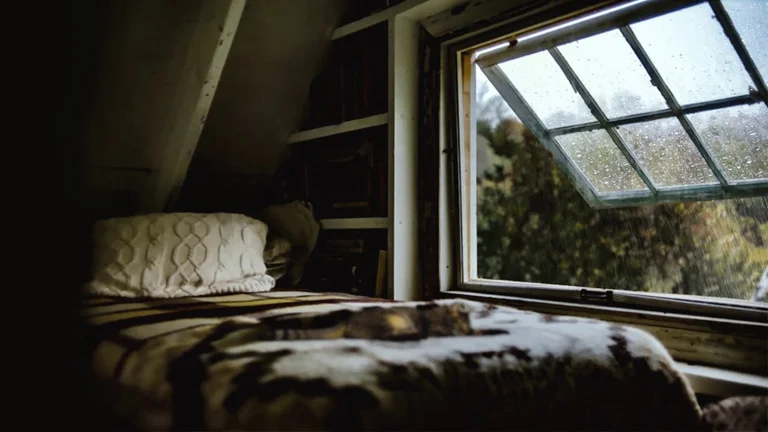 How to Make Awakening Easy on Rainy Days
