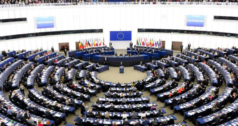Des liens forts avec la Russie: Eurodeputs considèrent la Serbie comme une menace pour l'UE